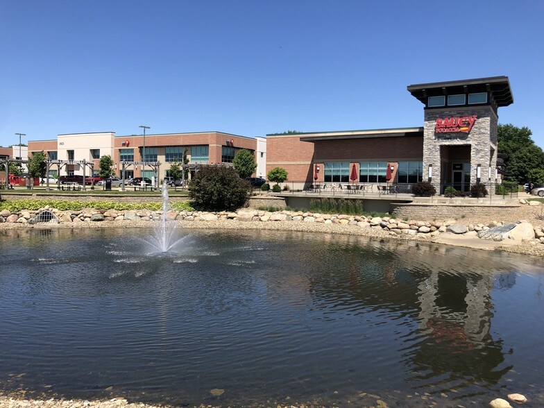 More Photos Of 5300 Fountains Dr NE, Cedar Rapids Office For Lease