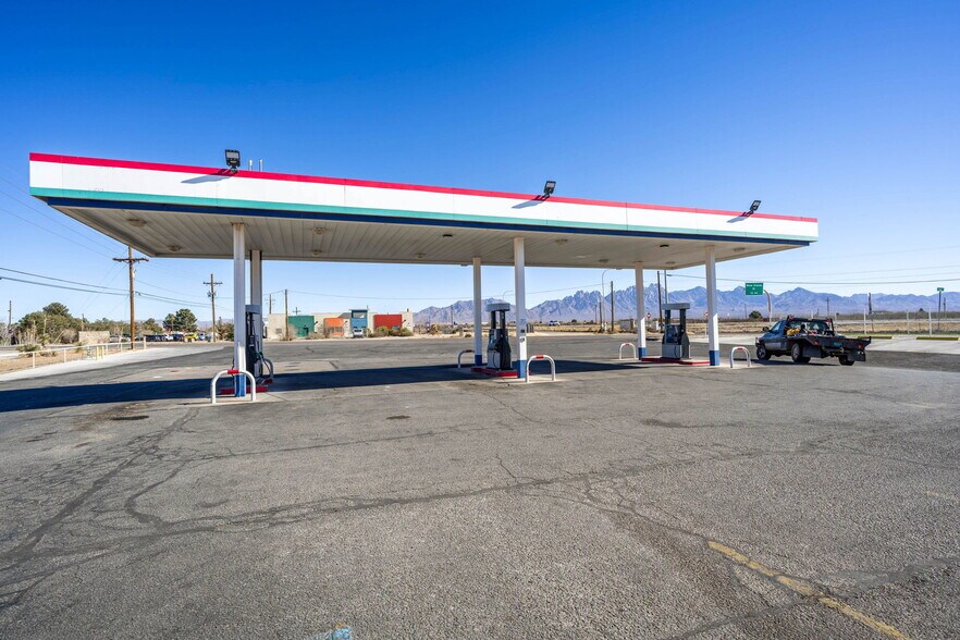 More Photos Of 5701 N Jornada Rd, Las Cruces Service Station For Sale