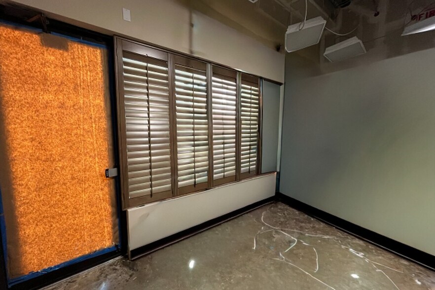 More Photos Of 250 Avenue K SW, Winter Haven Medical For Lease