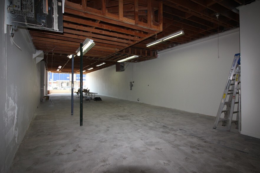 More Photos Of 6211 La Salle Ave, Oakland Storefront Retail Office For Lease
