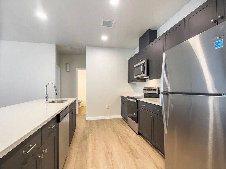More Photos Of , Phoenix Multifamily For Sale