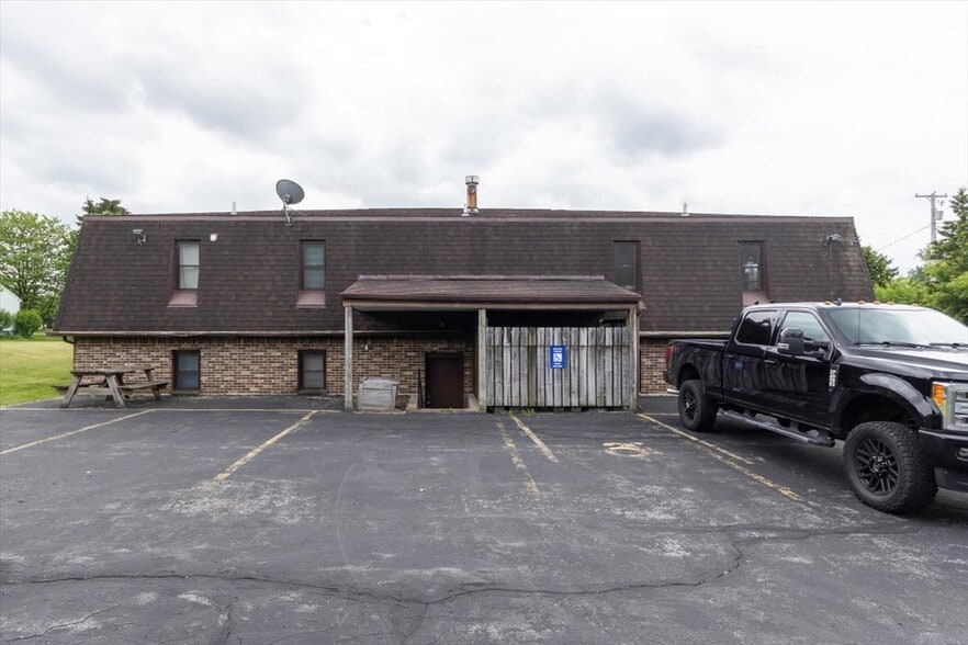 More Photos Of 932 French Rd, Cheektowaga Office For Sale