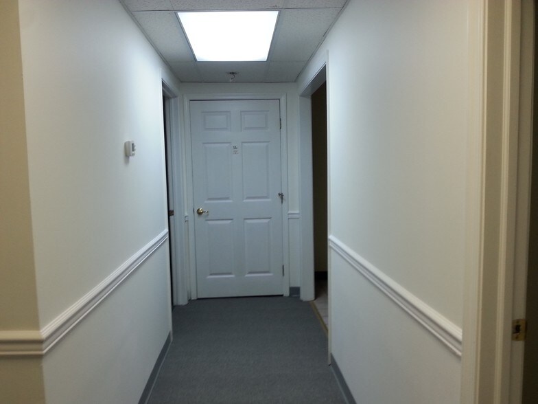 More Photos Of 19 W Bel Air Ave, Aberdeen Storefront For Lease