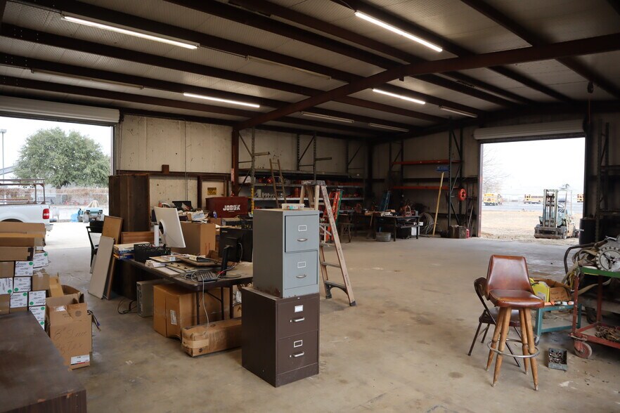 More Photos Of 9238 Converse Business Ln, Converse Service For Sale