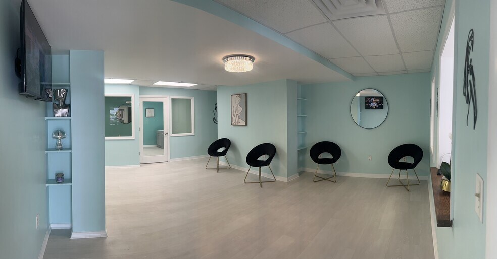 More Photos Of 1-3 S Orlando Ave, Cocoa Beach Office For Lease