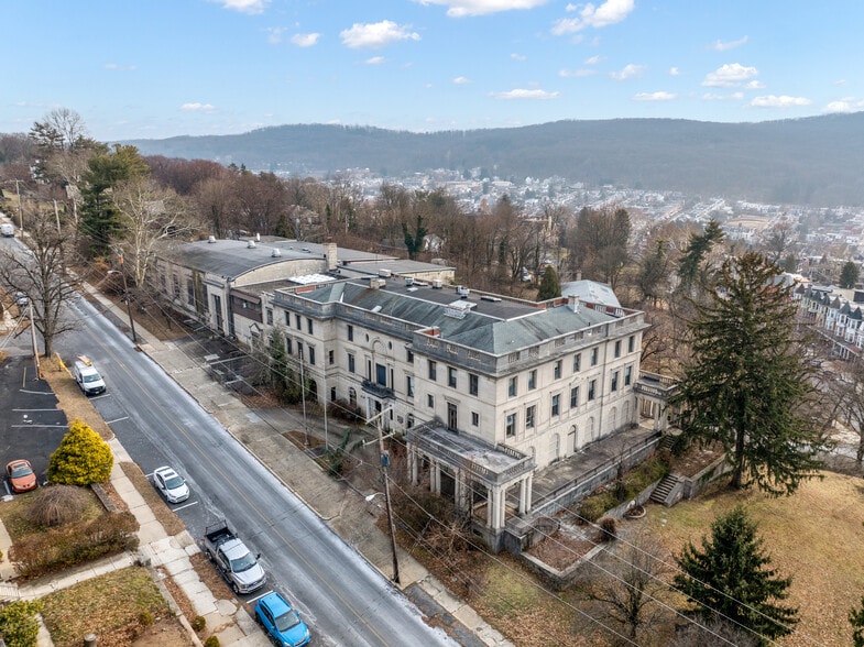 More Photos Of 1400 Hill Rd, Reading Schools For Sale