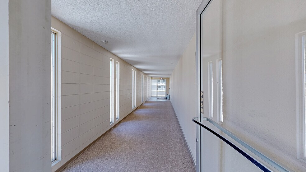 More Photos Of 139 N Grand Ave, Pullman Apartments For Sale
