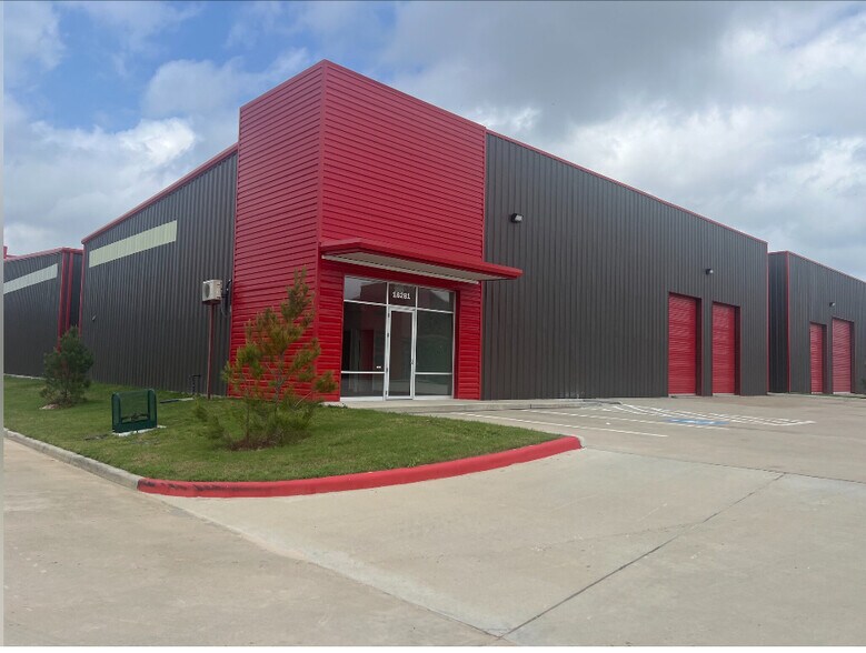 Primary Photo Of 16285 North Fwy, Houston Unknown For Lease