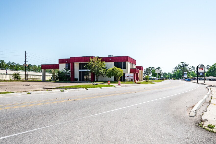 More Photos Of 22475 Community Dr, New Caney Medical For Sale