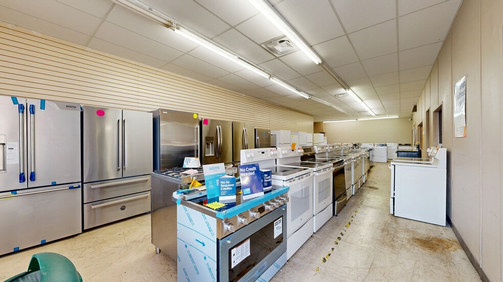 More Photos Of 25-45 Rutter St, Rochester Warehouse For Sale