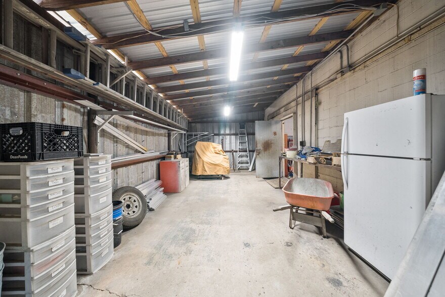 More Photos Of 2135 E 5th St, Panama City Auto Repair For Sale