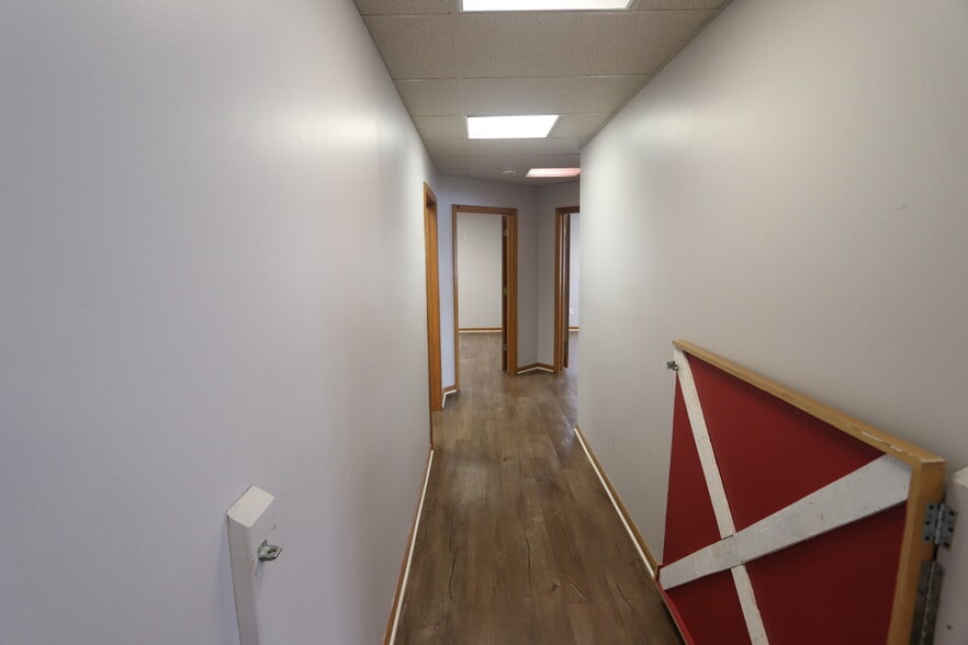 More Photos Of 3471 E Grand River Ave, Howell Office For Lease
