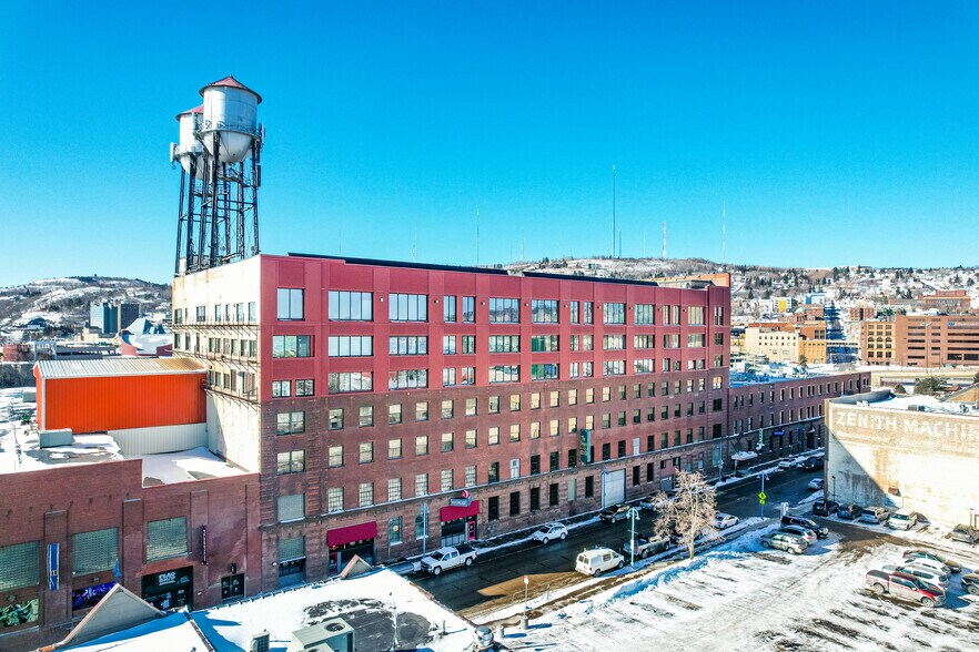 More Photos Of 325 S Lake Ave, Duluth Hotel For Lease