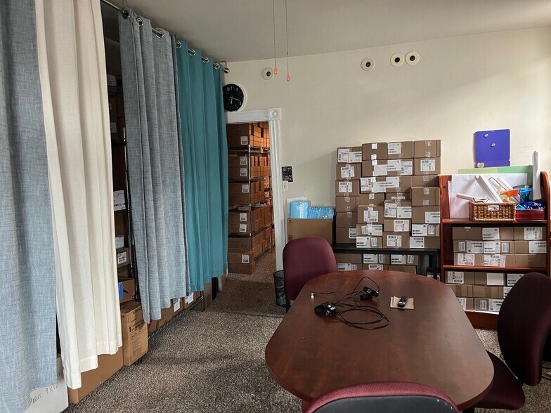 More Photos Of 116 E 25th St, Baltimore Apartments For Sale