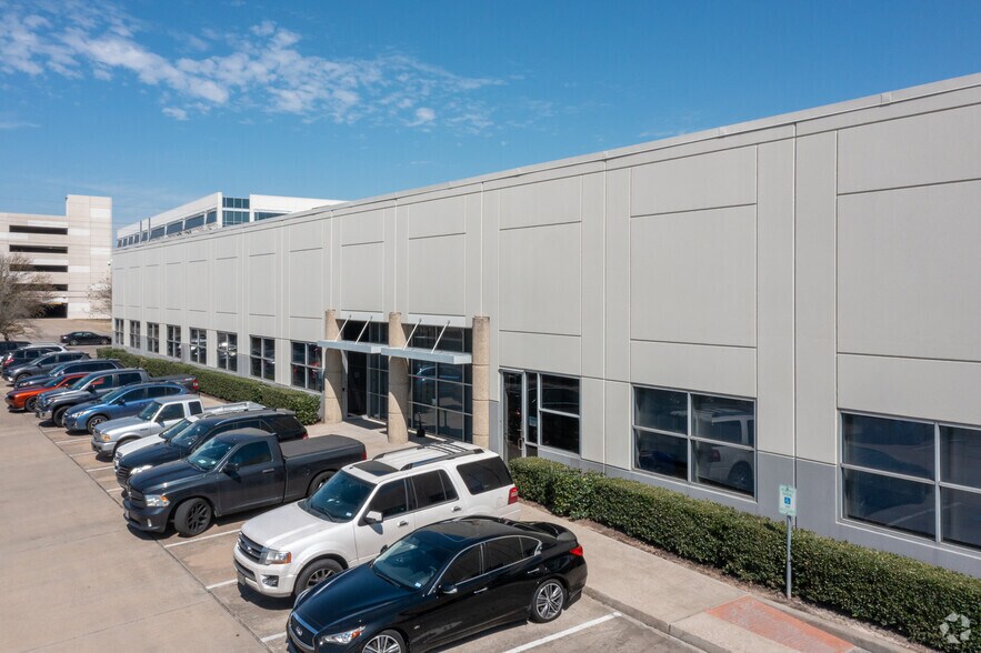 More Photos Of 11335 Clay Rd, Houston Flex For Lease