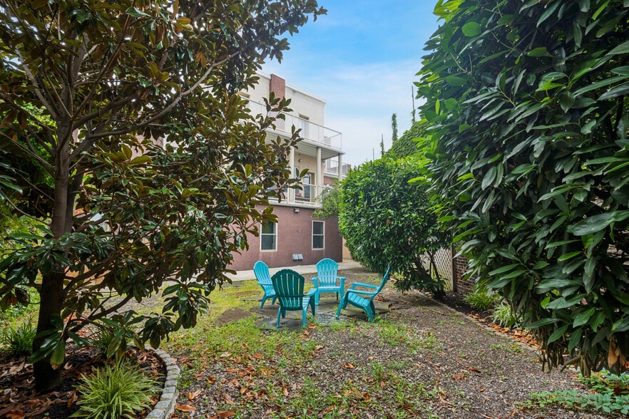 More Photos Of 2332-2338 Carpenter St, Philadelphia Apartments For Sale