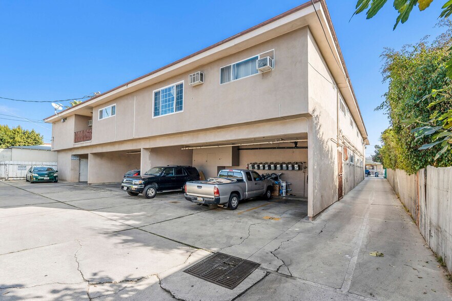 More Photos Of 423 N Harvard Blvd, Los Angeles Apartments For Sale