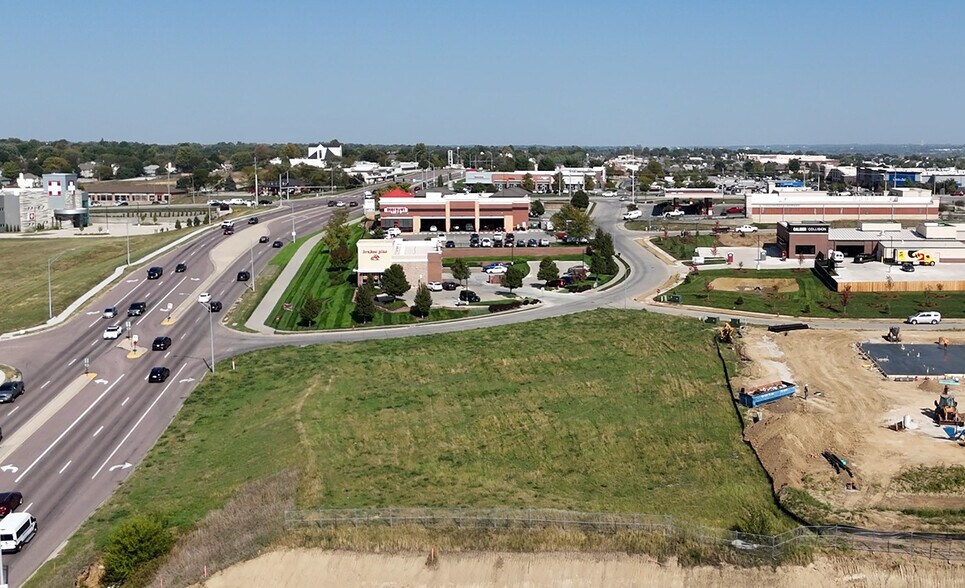 More Photos Of 10111 S 71st Plz, Papillion Land For Sale