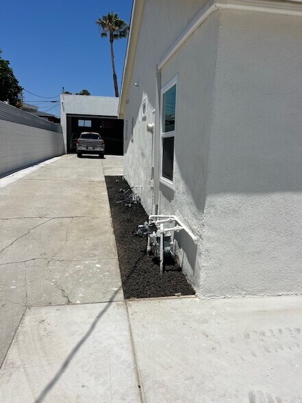 More Photos Of 1337 W 228th St, Torrance Warehouse For Lease