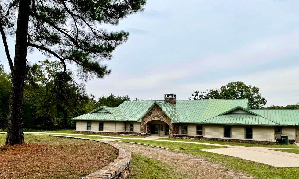 More Photos Of 8524 Youth Ranch Rd, Mulberry Lodge Meeting Hall For Sale