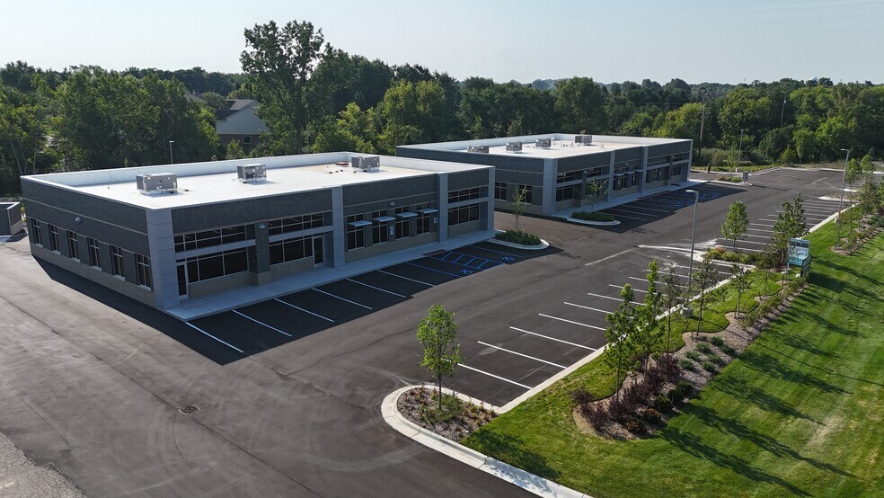 More Photos Of 26800 Pontiac Trl, South Lyon General Retail For Lease