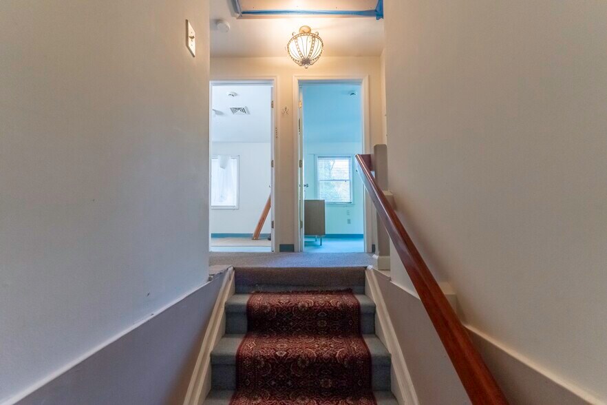 More Photos Of 1520 Broadway, Esopus Freestanding For Sale