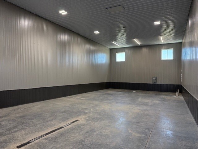 More Photos Of 9781 71st St NE, Otsego Warehouse For Sale