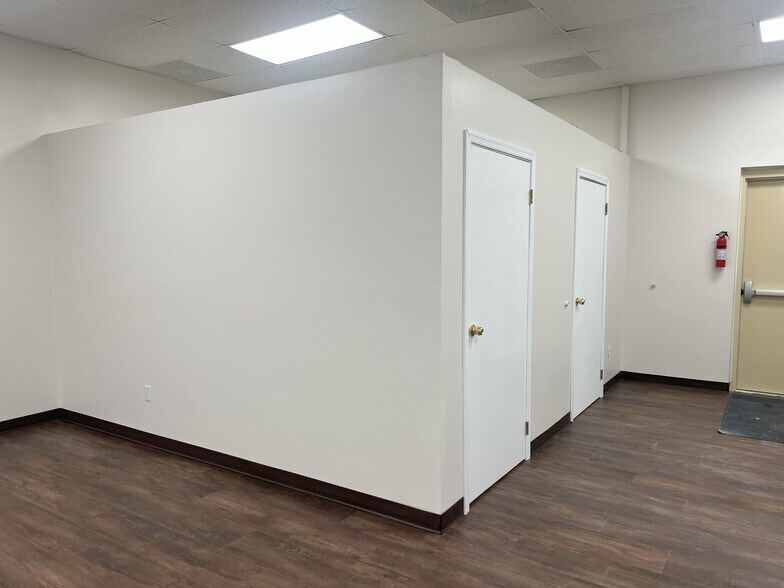 More Photos Of 1213 E Dubois Ave, Dubois Flex For Lease