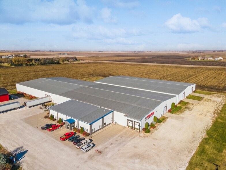 More Photos Of 11261 US Highway 69, Story City Warehouse For Lease