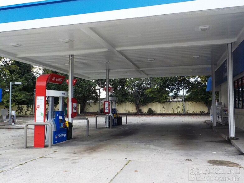 More Photos Of 3224 Vineville Ave, Macon-Bibb Convenience Store For Sale