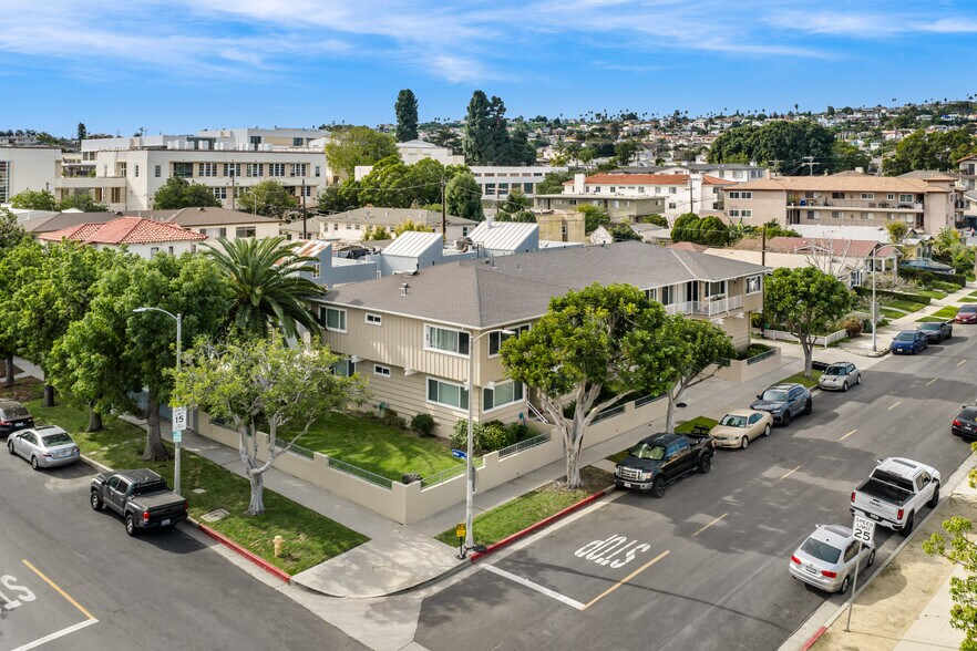 More Photos Of 1021 W 14th St, San Pedro Apartments For Sale