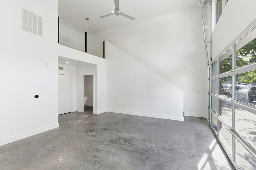 More Photos Of 1250 Martin St, Nashville General Retail For Lease