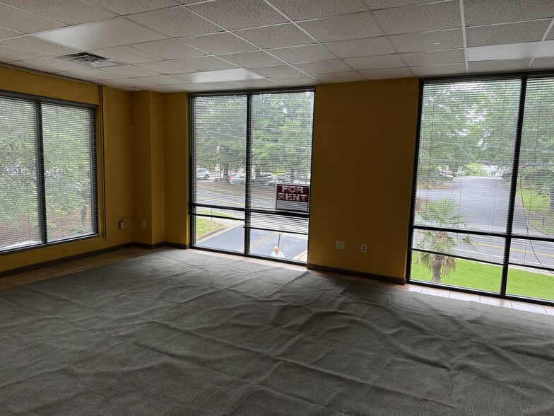 More Photos Of 130 Allen Rd, Sandy Springs Office For Lease
