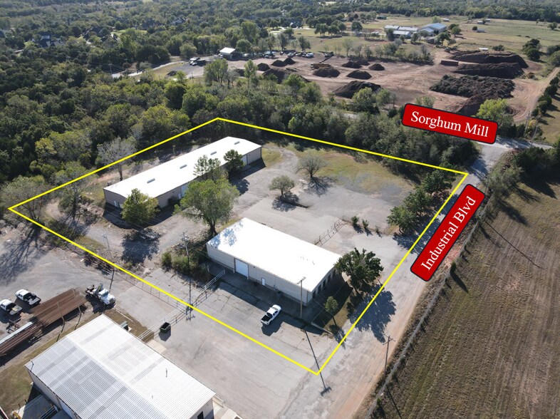 More Photos Of 5608-5608 Industrial Blvd, Edmond Warehouse For Lease