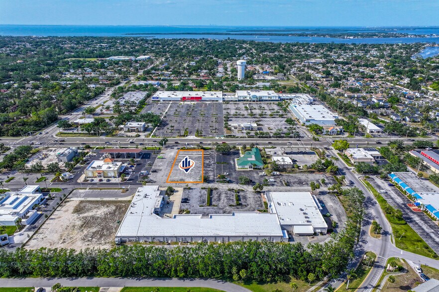 More Photos Of 7405 Manatee Ave W, Bradenton Land For Lease