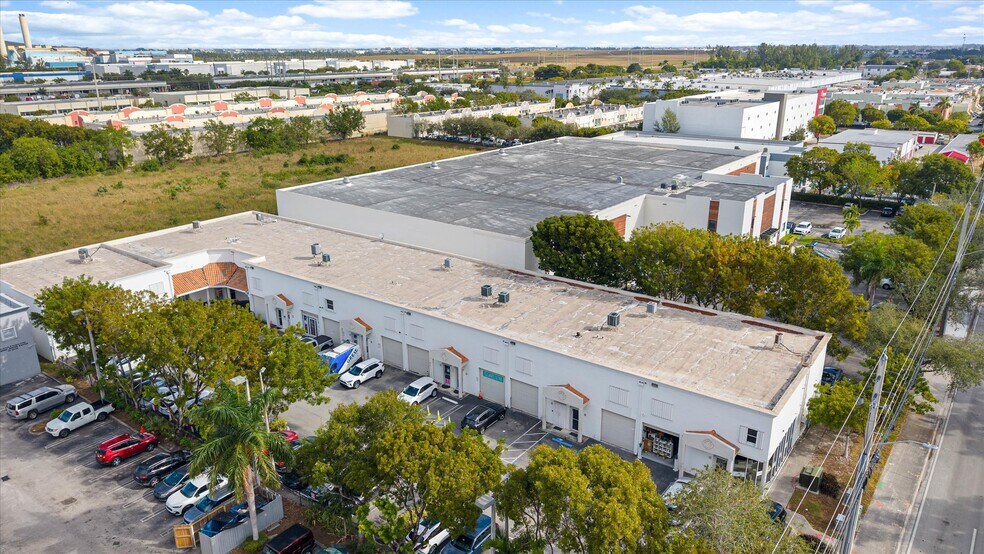 More Photos Of 10171 NW 58th St, Miami Light Distribution For Lease