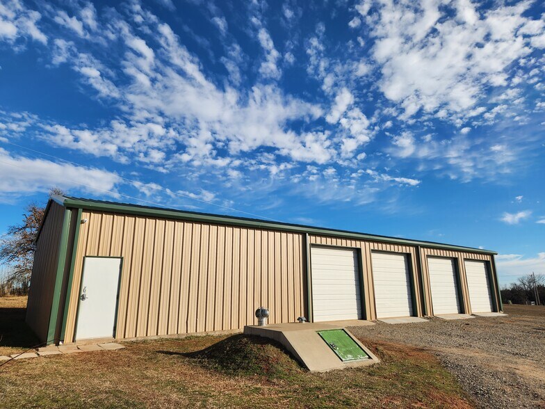 More Photos Of 342478 E 780 Rd, Agra Industrial For Sale