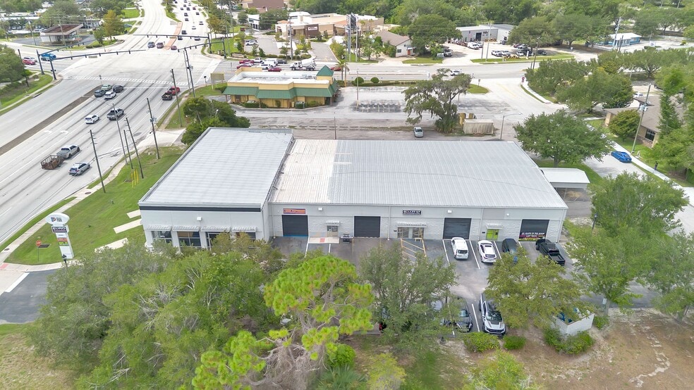 More Photos Of 2350 Us-17-92, Longwood Showroom For Sale