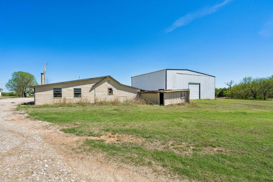 More Photos Of 11113 S Sunnylane Rd, Oklahoma City Warehouse For Sale