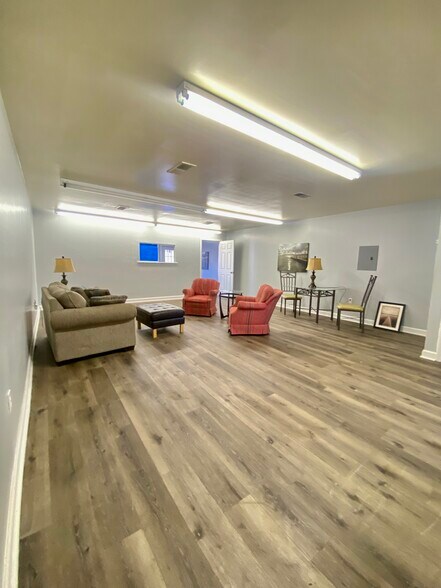 More Photos Of 412 Hwy 90, Bay Saint Louis Office For Sale