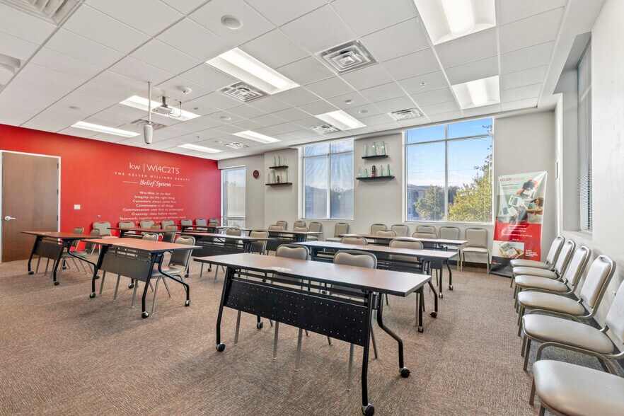 More Photos Of 2300 Greenhill Dr, Round Rock Office For Sale