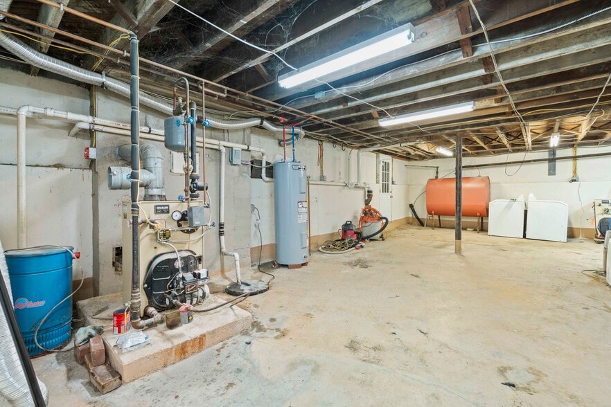 More Photos Of 490 Rt 46 Rd, Belvidere Light Distribution For Sale