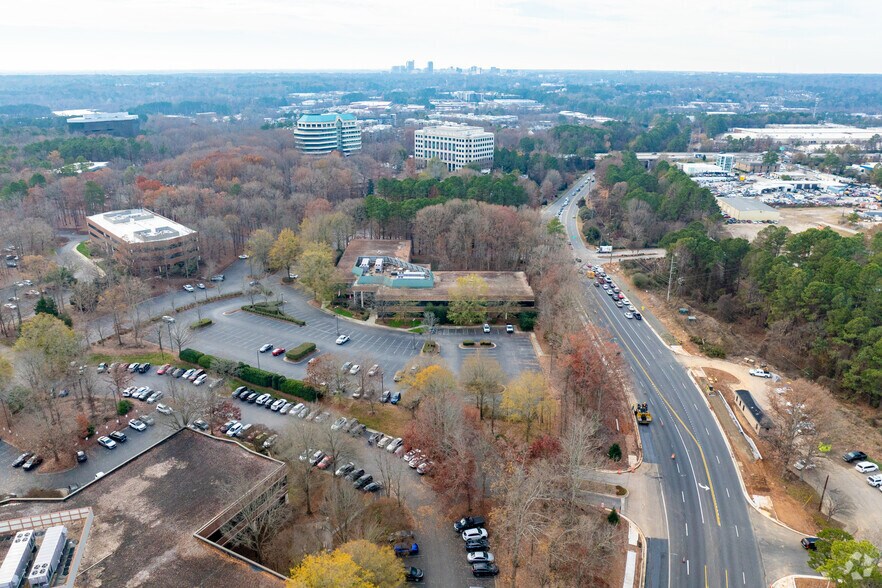 More Photos Of 3128 Highwoods Blvd, Raleigh Office For Lease