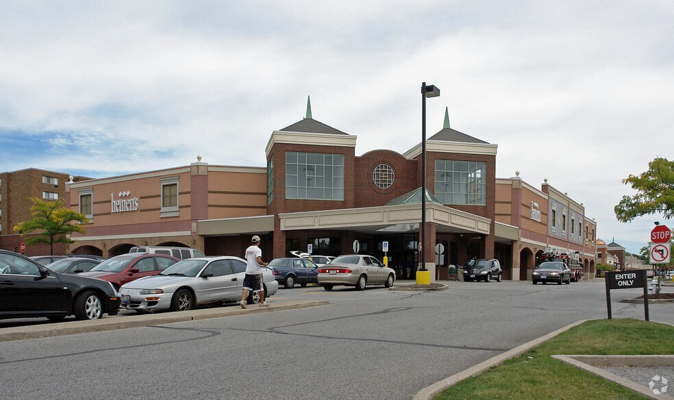 More Photos Of 16601-17125 Chagrin Blvd, Shaker Heights Unknown For Lease