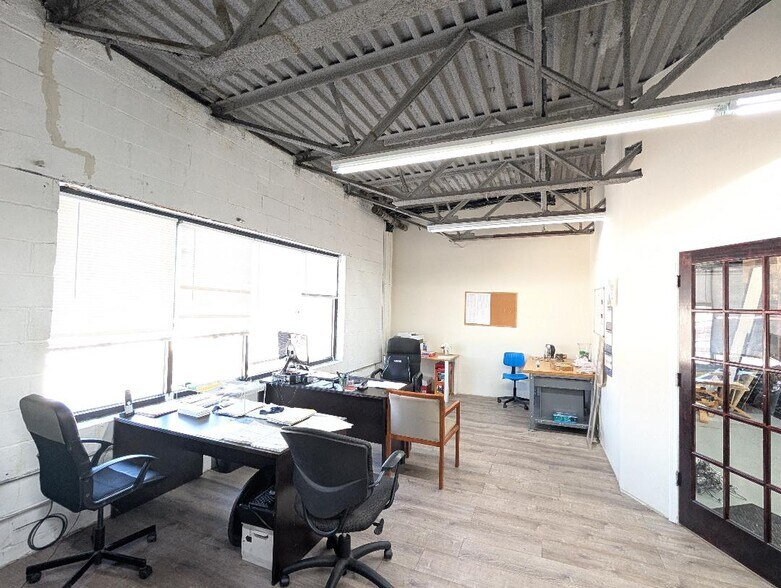 More Photos Of 8520 Foster Ave, Brooklyn Freestanding For Lease