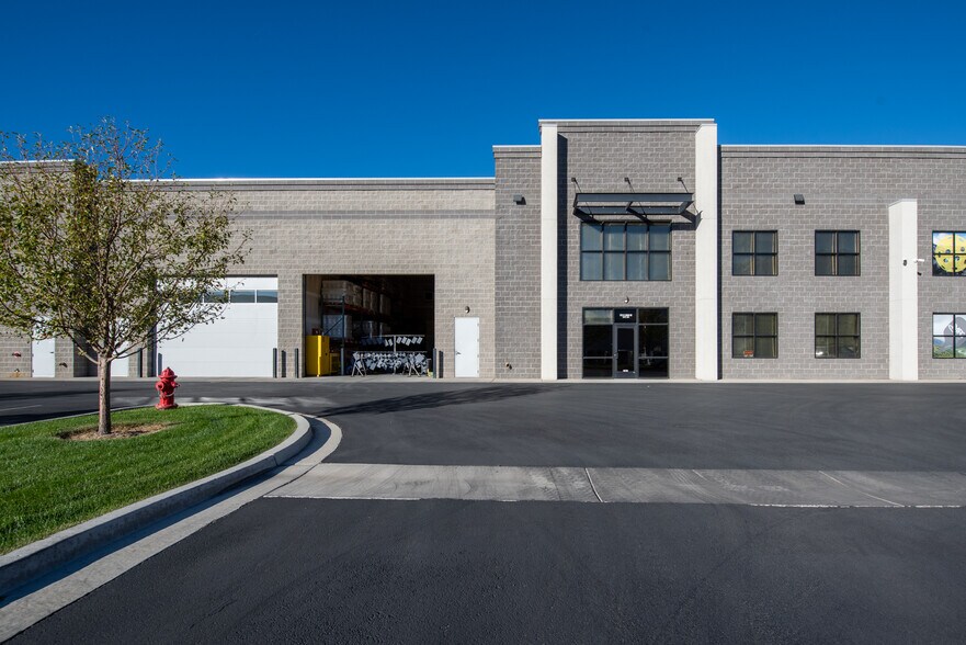 More Photos Of 175 N 1800 W, Lindon Warehouse For Lease
