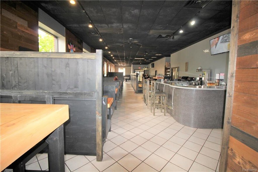 More Photos Of 107 S Main St, Almont Restaurant For Lease