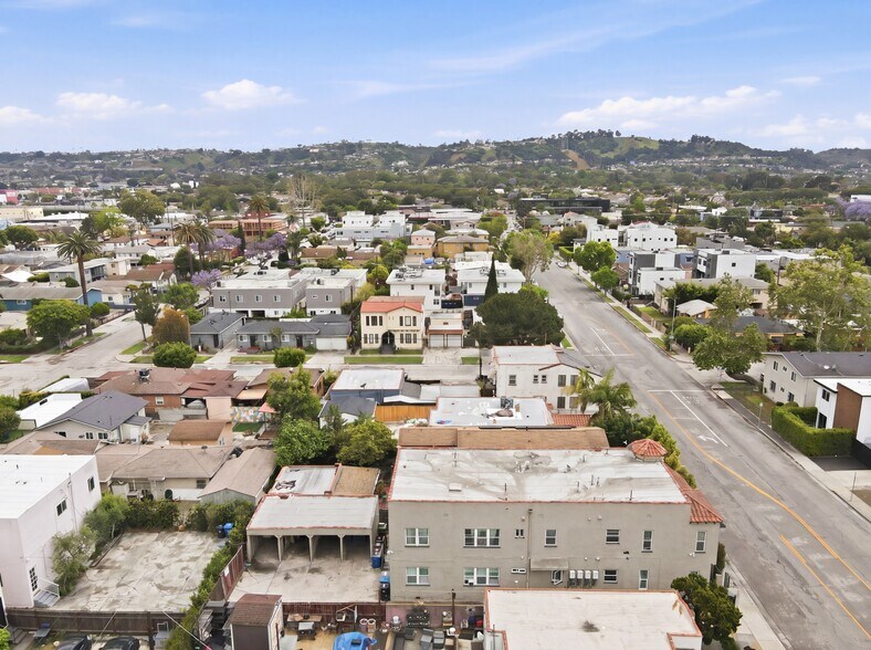 More Photos Of 2744 S Redondo Blvd, Los Angeles Apartments For Sale