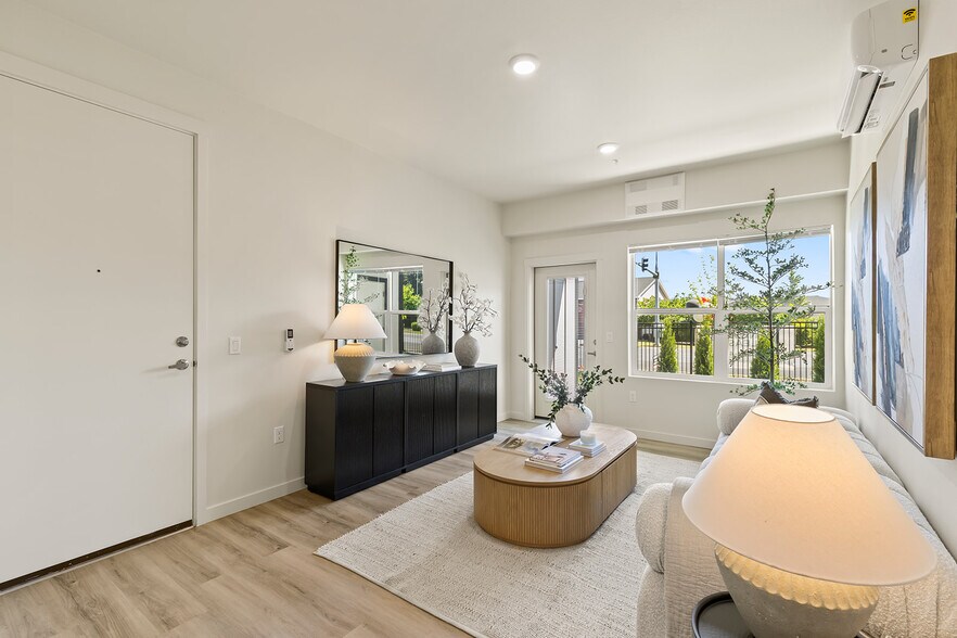 More Photos Of 7011 NE 126th St, Vancouver Apartments For Sale