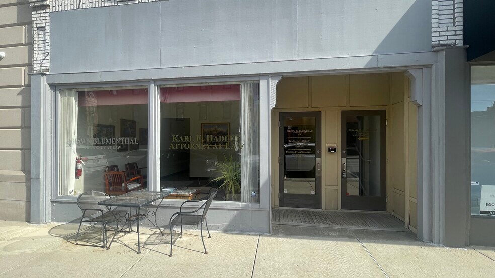 Primary Photo Of 920 Logan St, Noblesville Storefront Retail Office For Lease